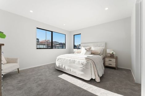 Photo of property in 25 Kumukumu Road, Long Bay, Auckland, 0630