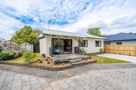 Photo of property in 33b Gemstone Drive, Birchville, Upper Hutt, 5018