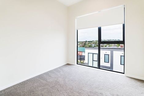 Photo of property in 9/17 Parker Avenue, New Lynn, Auckland, 0600