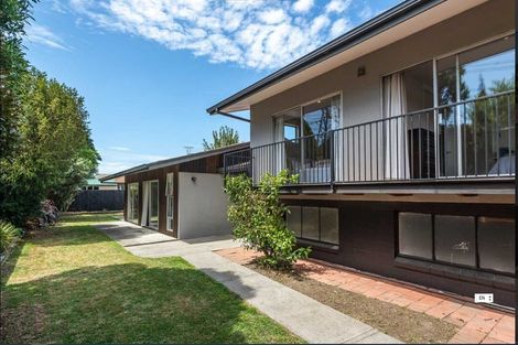 Photo of property in 32 Ambleside Drive, Burnside, Christchurch, 8053