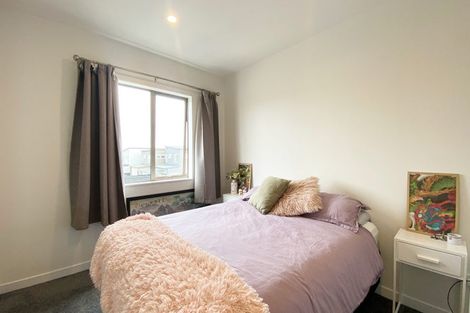 Photo of property in 140 Battalion Drive, Papakura, 2110