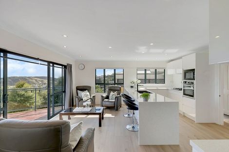 Photo of property in 7 Cromarty Place, Papakowhai, Porirua, 5024