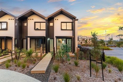 Photo of property in 2a Nerita Place, Long Bay, Auckland, 0630