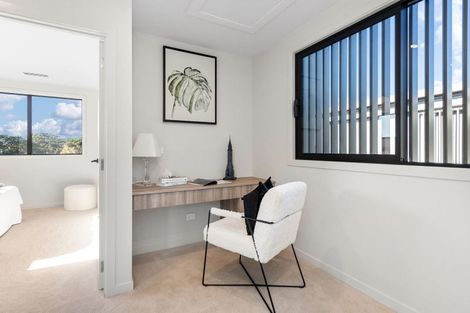 Photo of property in 201d Hurstmere Road, Takapuna, Auckland, 0622