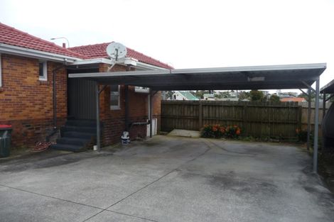 Photo of property in 1615 Great North Road, Waterview, Auckland, 1026