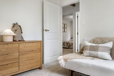 Photo of property in 2/35a Rangatira Road, Beach Haven, Auckland, 0626