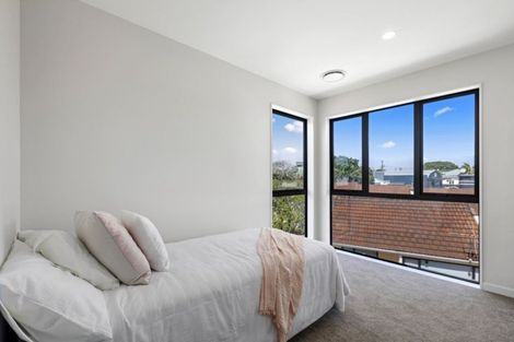 Photo of property in 67e Lake Road, Devonport, Auckland, 0624