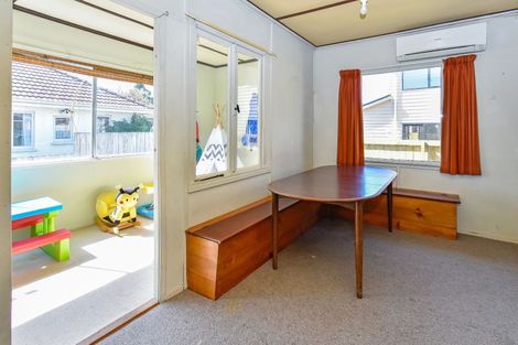 Photo of property in 25a Bunnythorpe Road, Papakura, 2110