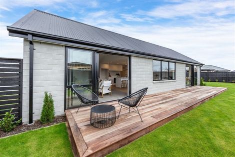 Photo of property in 9 Crosado Place, Rolleston, 7614