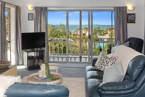 Photo of property in 98 Hebron Road, Waiake, Auckland, 0630