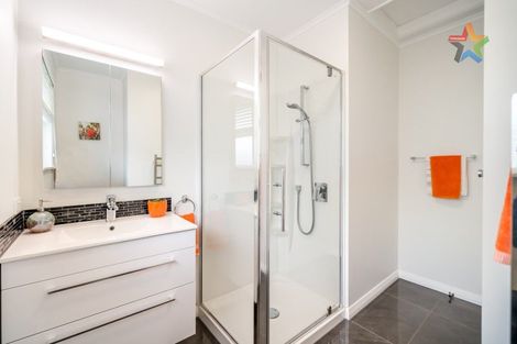 Photo of property in 81a Wai-iti Crescent, Woburn, Lower Hutt, 5010