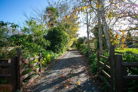 Photo of property in 261 Shakespeare Street, Leamington, Cambridge, 3432