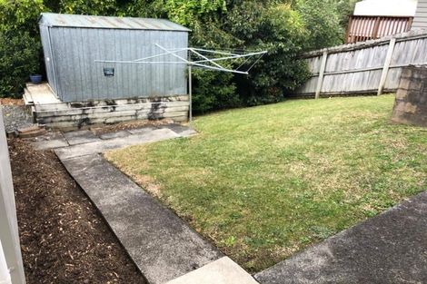 Photo of property in 31 Advene Road, Cockle Bay, Auckland, 2014