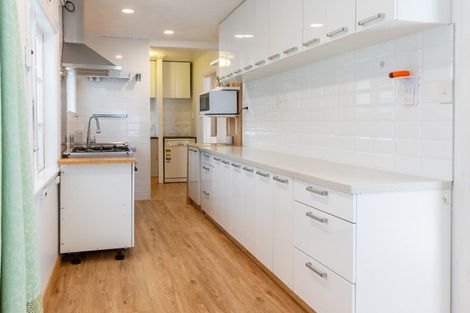 Photo of property in 21 Vogel Street, Woodville, 4920