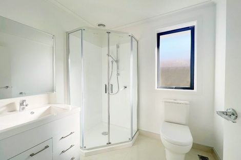 Photo of property in 1/2 Masefield Drive, Enderley, Hamilton, 3214