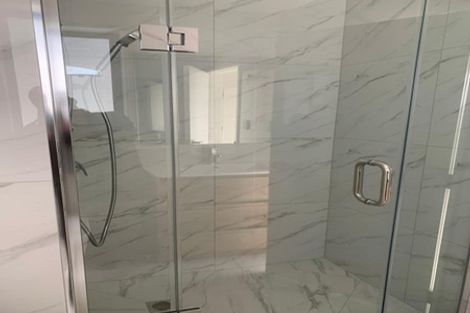 Photo of property in 28 Parahau Road, Papakura, 2110