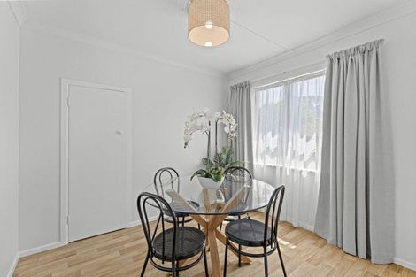 Photo of property in 19 Omori Place, Castlecliff, Whanganui, 4501