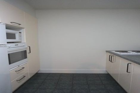 Photo of property in St James Courts, 5/77 Gloucester Street, Christchurch Central, Christchurch, 8013
