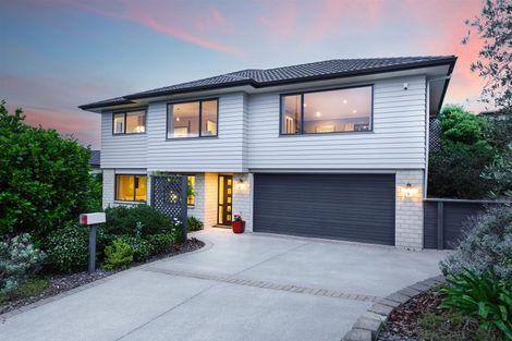 Photo of property in 5 Kahurangi Heights, Aotea, Porirua, 5024