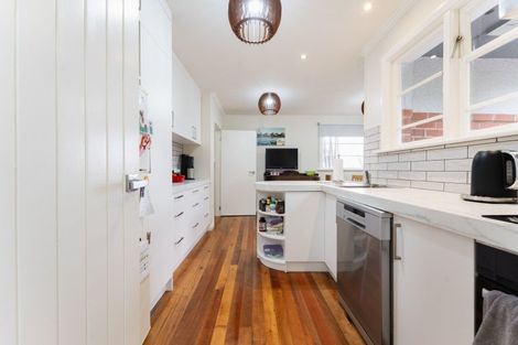 Photo of property in 45 Easther Crescent, Kew, Dunedin, 9012