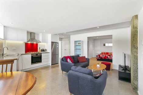 Photo of property in 6 Owhiro Bay Parade, Island Bay, Wellington, 6023