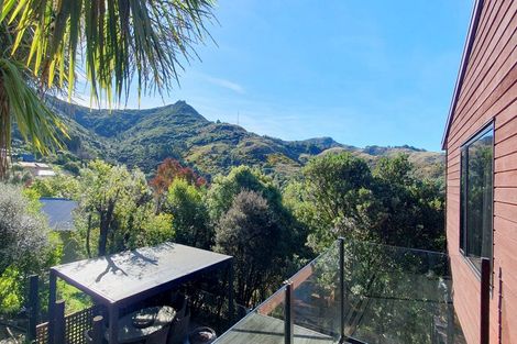 Photo of property in 8 The Terrace, Governors Bay, Lyttelton, 8971