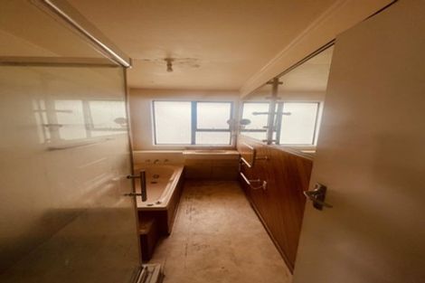 Photo of property in 1/56 Hayr Road, Three Kings, Auckland, 1042