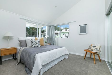 Photo of property in 10d Shiloh Way, Greenhithe, 0632