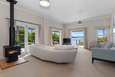 Photo of property in 122 Beach Road, Onerahi, Whangarei, 0110