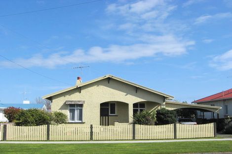 Photo of property in 83 Gonville Avenue, Gonville, Whanganui, 4501