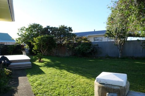 Photo of property in 9 Iti Street, Otaki, 5512