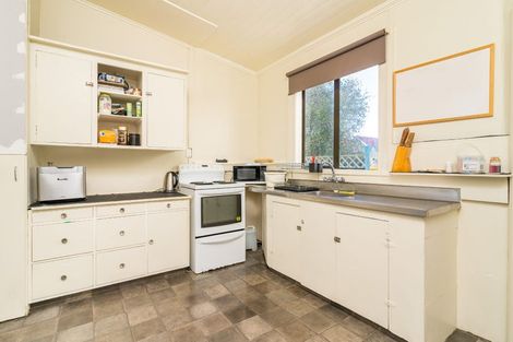 Photo of property in 40 Oxford Street, South Dunedin, Dunedin, 9012