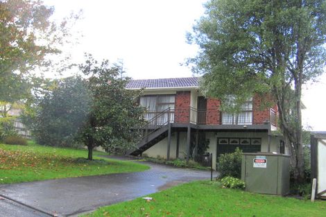 Photo of property in 9 Orinda Close, Botany Downs, Auckland, 2010