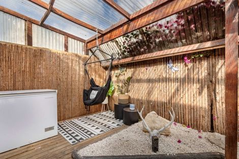 Photo of property in 6 Hobbs Place, Westbrook, Palmerston North, 4412