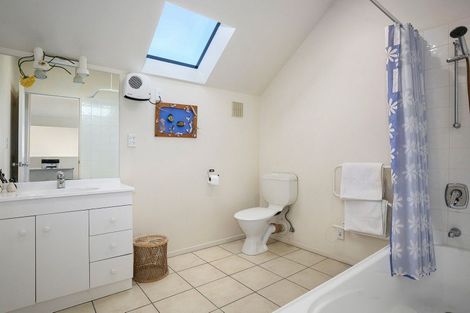 Photo of property in 29b Clare Street, Cambridge, 3434