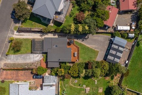 Photo of property in 11 Ranui Street, Waikawa, Picton, 7220