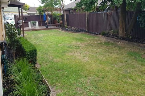 Photo of property in 14b Castile Place, Belfast, Christchurch, 8051