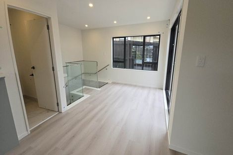 Photo of property in 3/236 Albany Highway, Schnapper Rock, Auckland, 0632