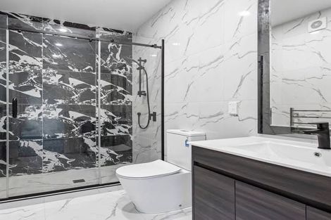 Photo of property in 165b Waimumu Road, Massey, Auckland, 0614