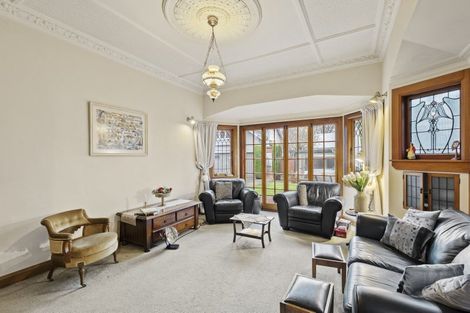 Photo of property in 209 Victoria Avenue, Hokowhitu, Palmerston North, 4410