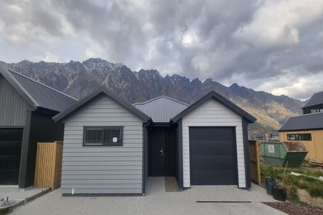 Photo of property in 19 Friesian Close, Jacks Point, 9371