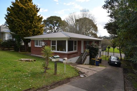 Photo of property in 2/21 Waverley Avenue, Glenfield, Auckland, 0629