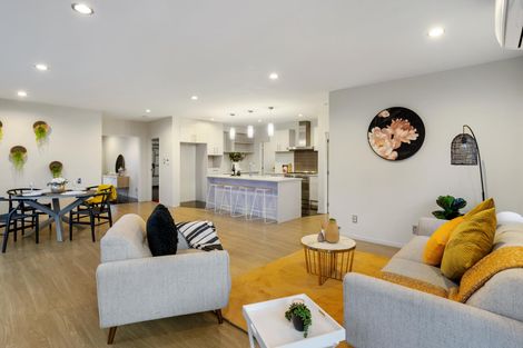 Photo of property in 16 Dalray Avenue, Takanini, 2112