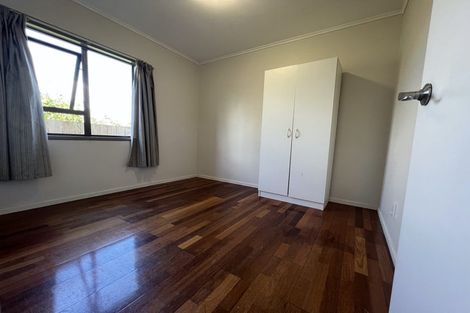 Photo of property in 18 Challinor Street, Pakuranga, Auckland, 2010