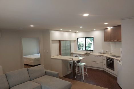 Photo of property in 15 Wainoni Heights, Greenhithe, Auckland, 0632