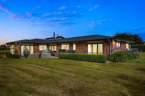 Photo of property in 37 Tawera Road, Mangatainoka, Pahiatua, 4982