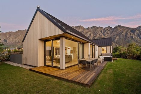 Photo of property in 1 Torridon Court, Jacks Point, Queenstown, 9371