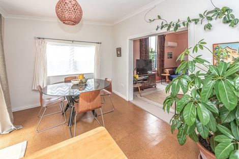 Photo of property in 25 Mason Terrace, Gonville, Whanganui, 4501