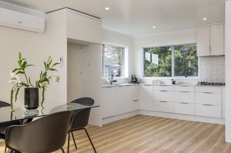 Photo of property in 4/34 Rewarewa Road, Te Atatu Peninsula, Auckland, 0610