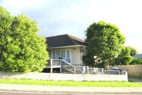 Photo of property in 2 Quiet Street, Te Atatu South, Auckland, 0610